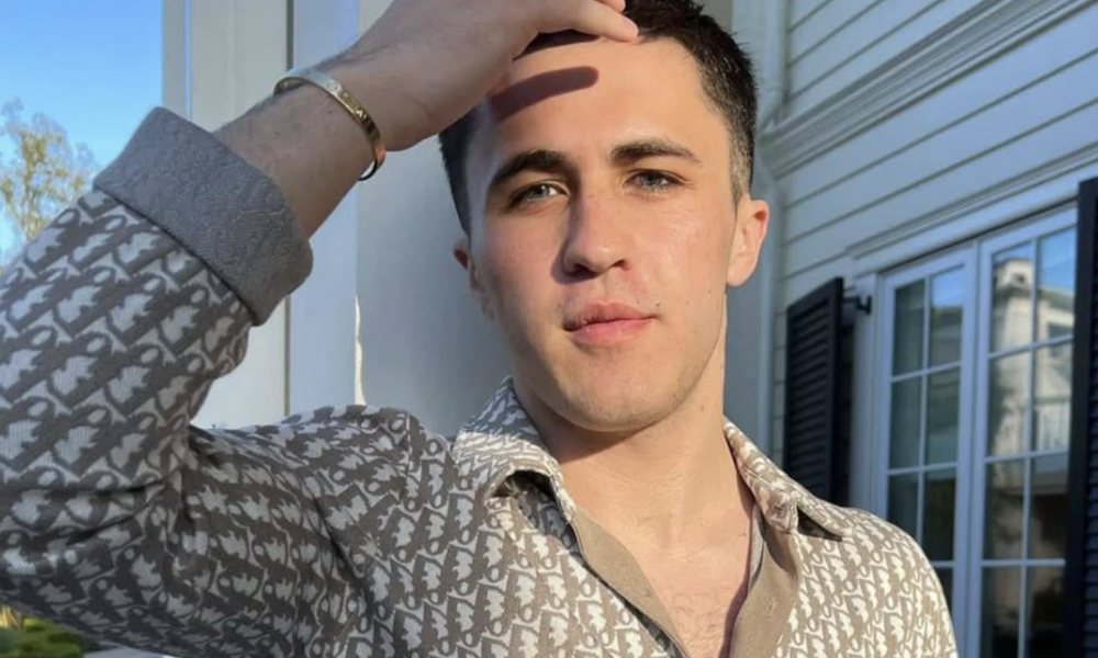 Chris Olsen Keeps Ripping His Pants on The ‘Club Chris Tour’ And It’s All on Video